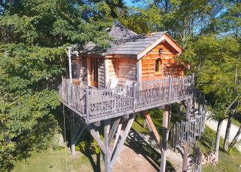 Château dans les arbres