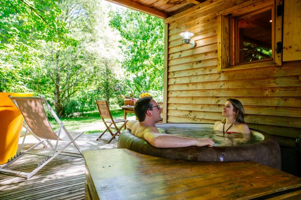 séjour romantique cabane spa privatif oenolodge