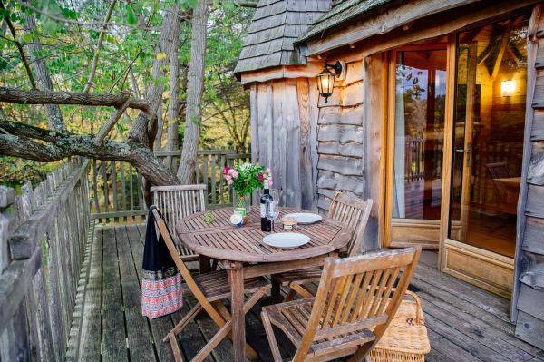 escapade romantique en cabane dans les arbres séjour en couple