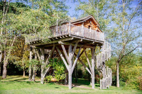 cabane dans les arbres chateau 