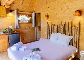 Cabane indonésienne avec spa